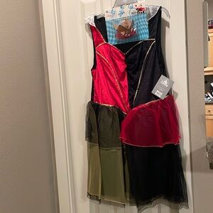 NWT Disney store Queen of Hearts Alice in Wonderland  xl costume.